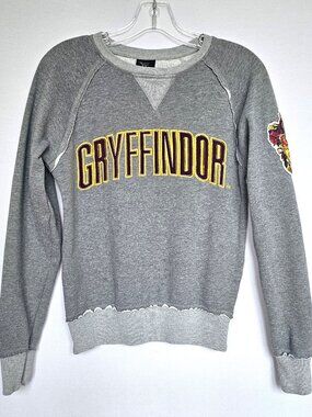 Harry Potter | Gryffindor Sweatshirt | Universal Studios | Women's XS